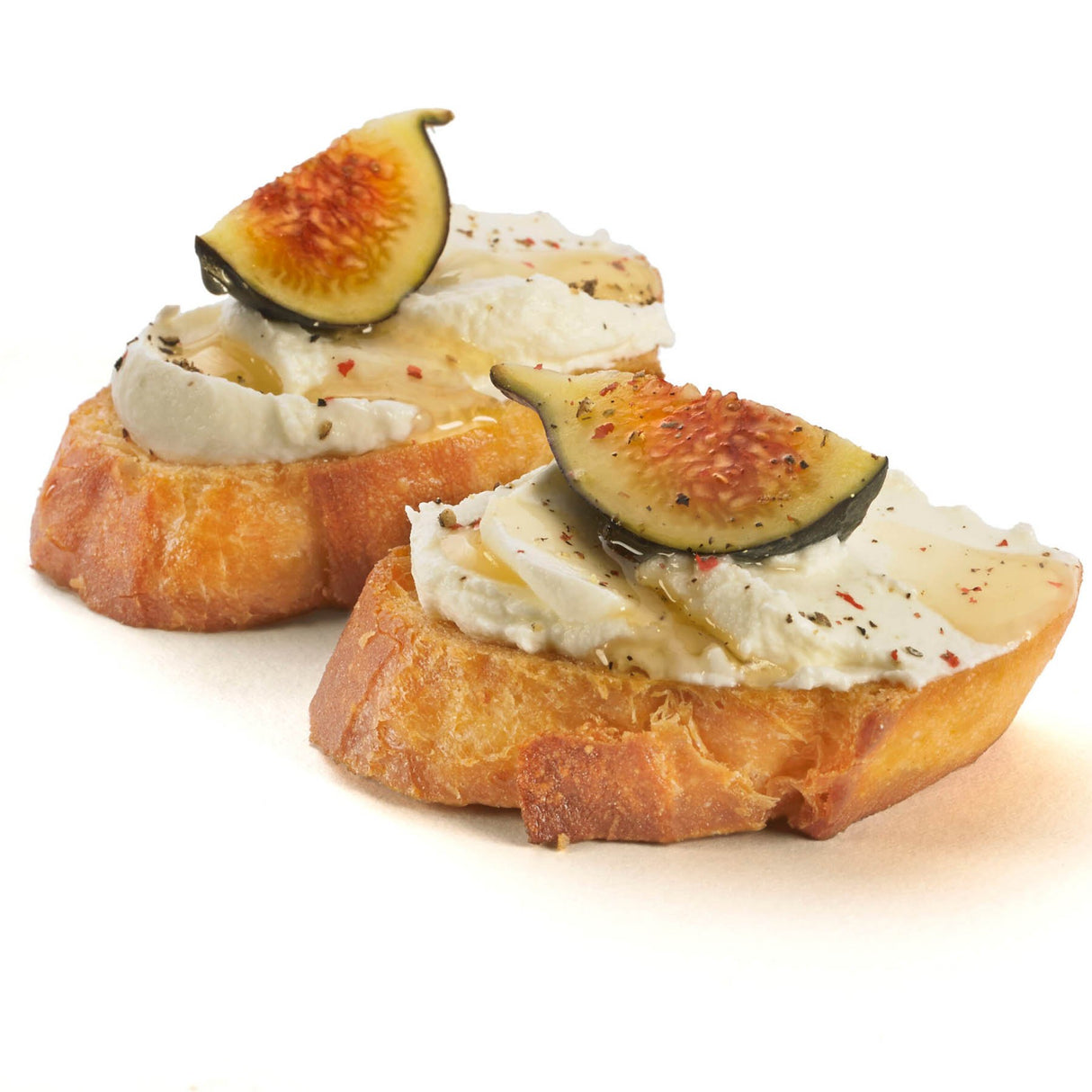 CUISIPRO Frischkäse-Set in Weiß, cremige Frischkäsesorten zum Verzehr oder Kochen, auf weißem Hintergrund.
