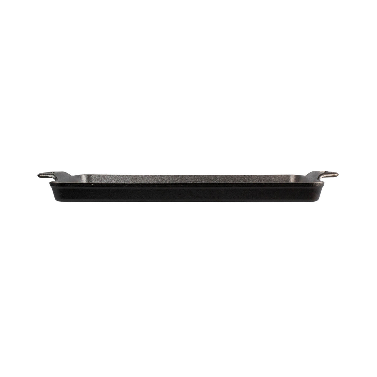 Lodge classic black baking pan with 26.7 cm diameter, sturdy backform for baking and roasting.