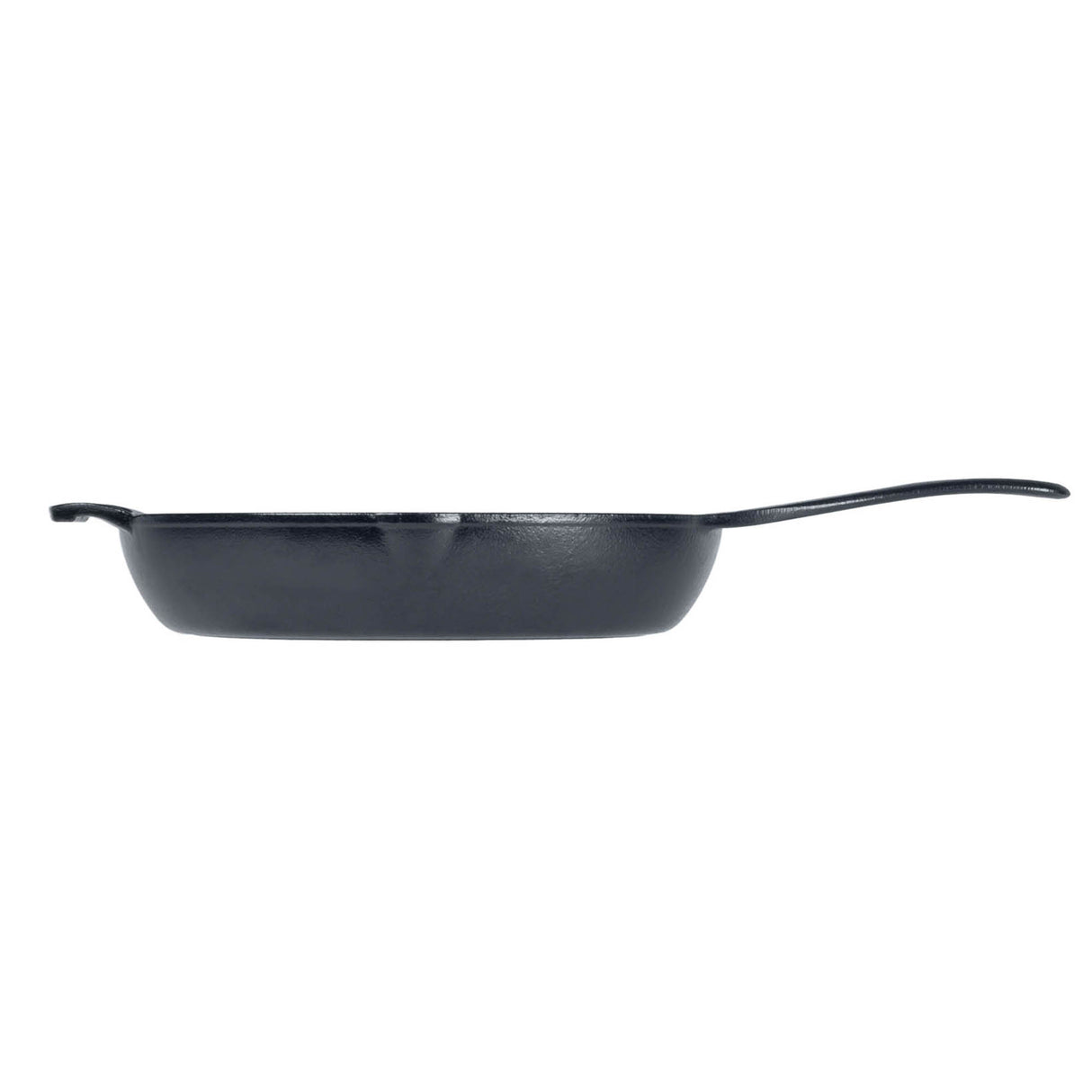Schwarze LODGE Pfanne Black Lock, 26 cm Durchmesser, aus langlebigem Kochgeschirr, in der Küche liegend.