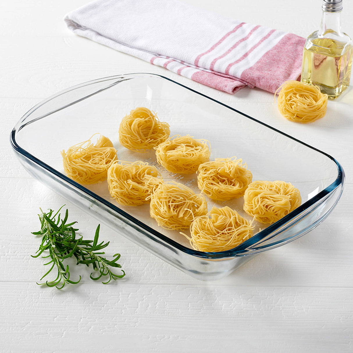 ANCHOR HOCKING Auflaufform ESSENTIALS, 3 L, aus Glas, ideal für Aufläufe und Ofengerichte, sichtbar im Bild