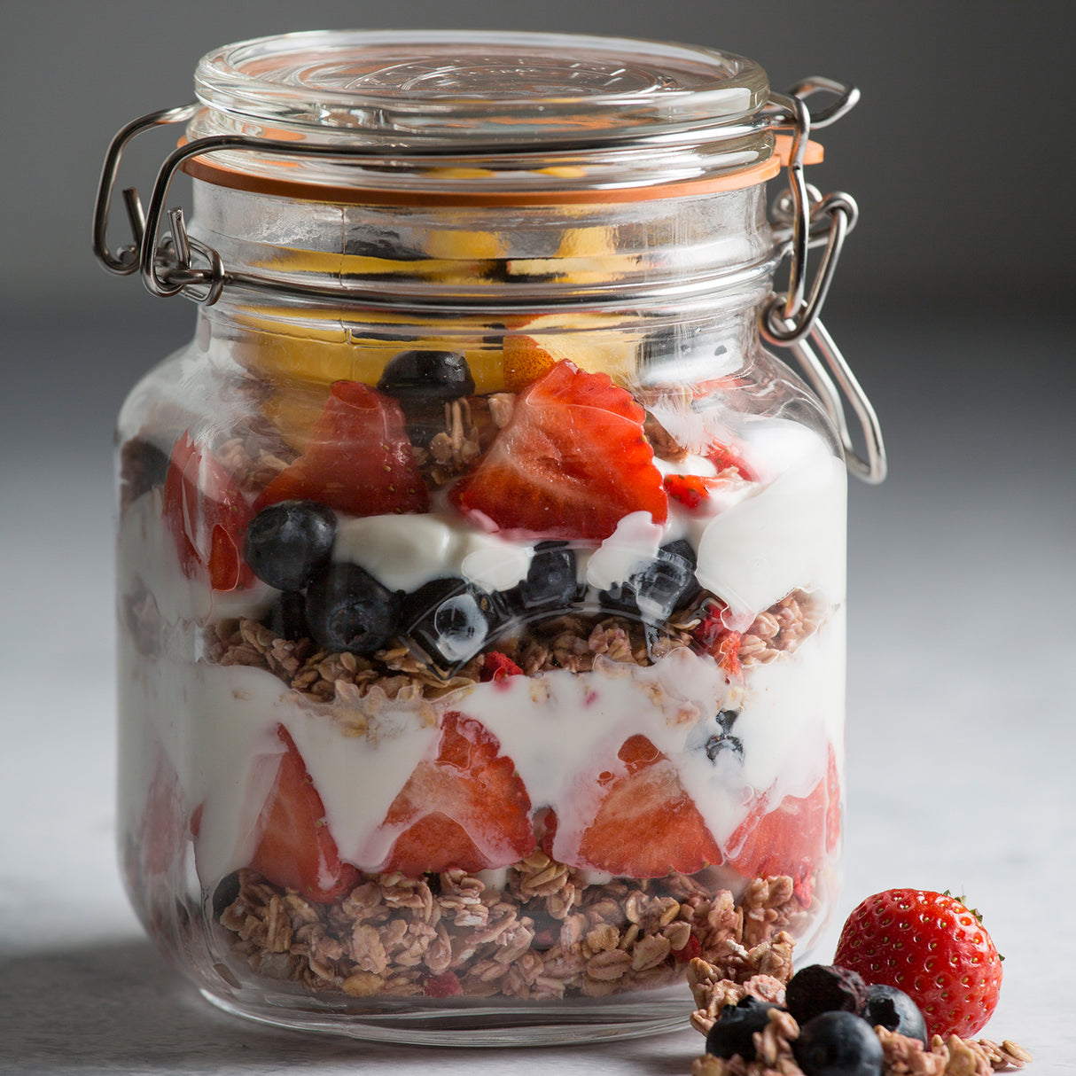 KILNER Einkochglas CLIP SQUARE, klares Glas mit Clipverschluss für Lebensmittelaufbewahrung, rechteckiges Design