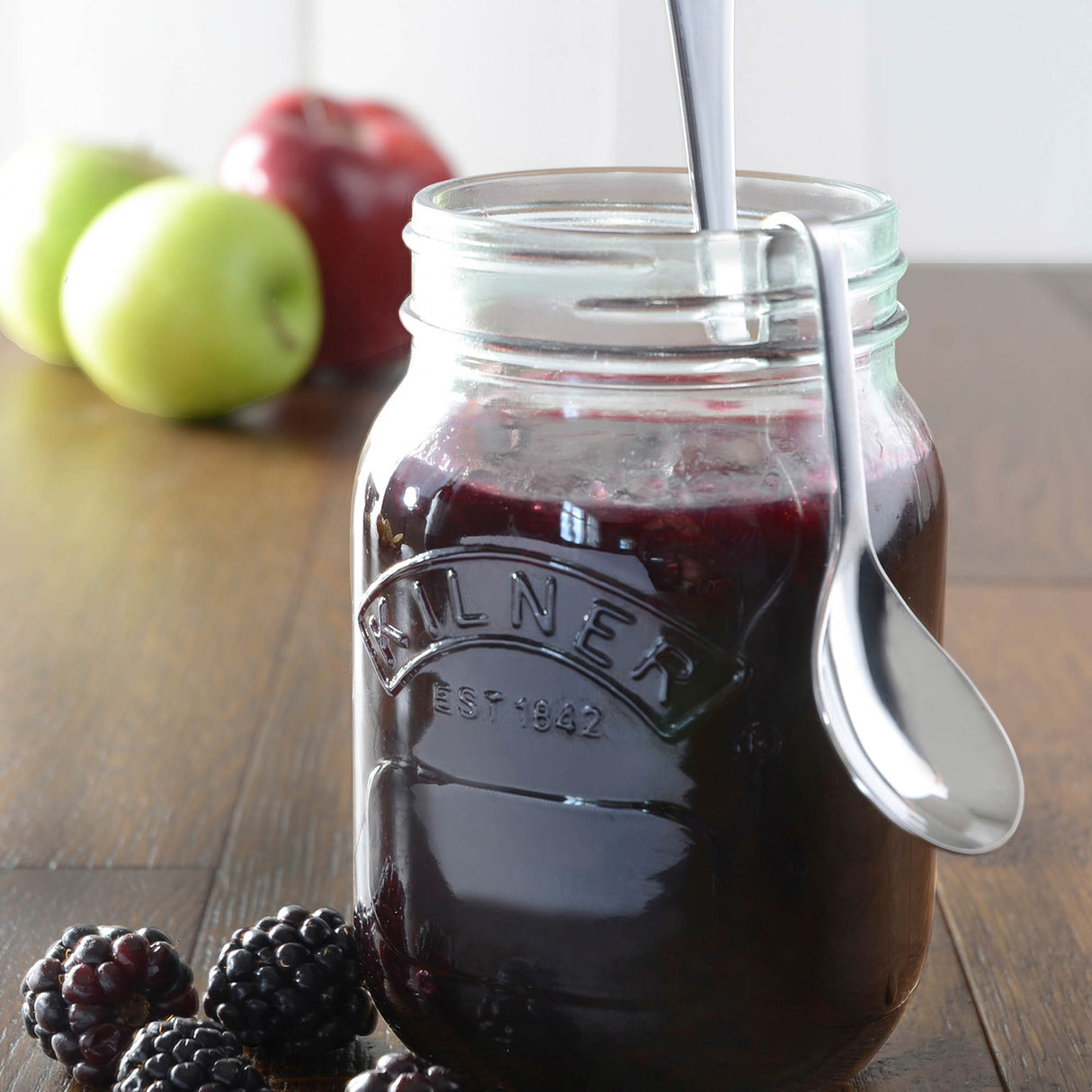 KILNER Einkochglas mit Schraubverschluss, klares Glas für Lebensmittelkonservierung, seitlich mit Schraubdeckel sichtbar