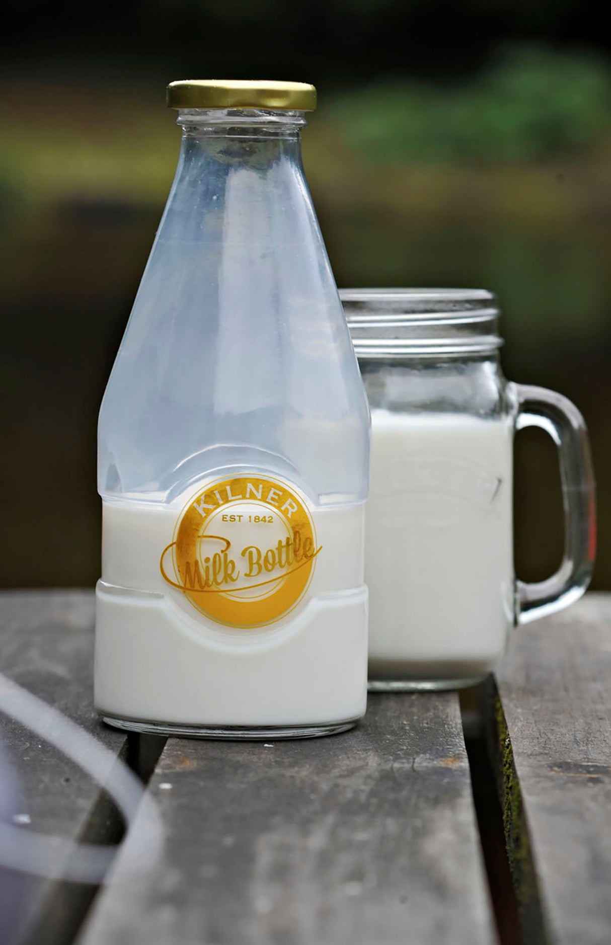 KILNER Milchflasche aus Glas, klare Milchflasche mit Schraubverschluss, ideal für Getränke und Milchaufbewahrung
