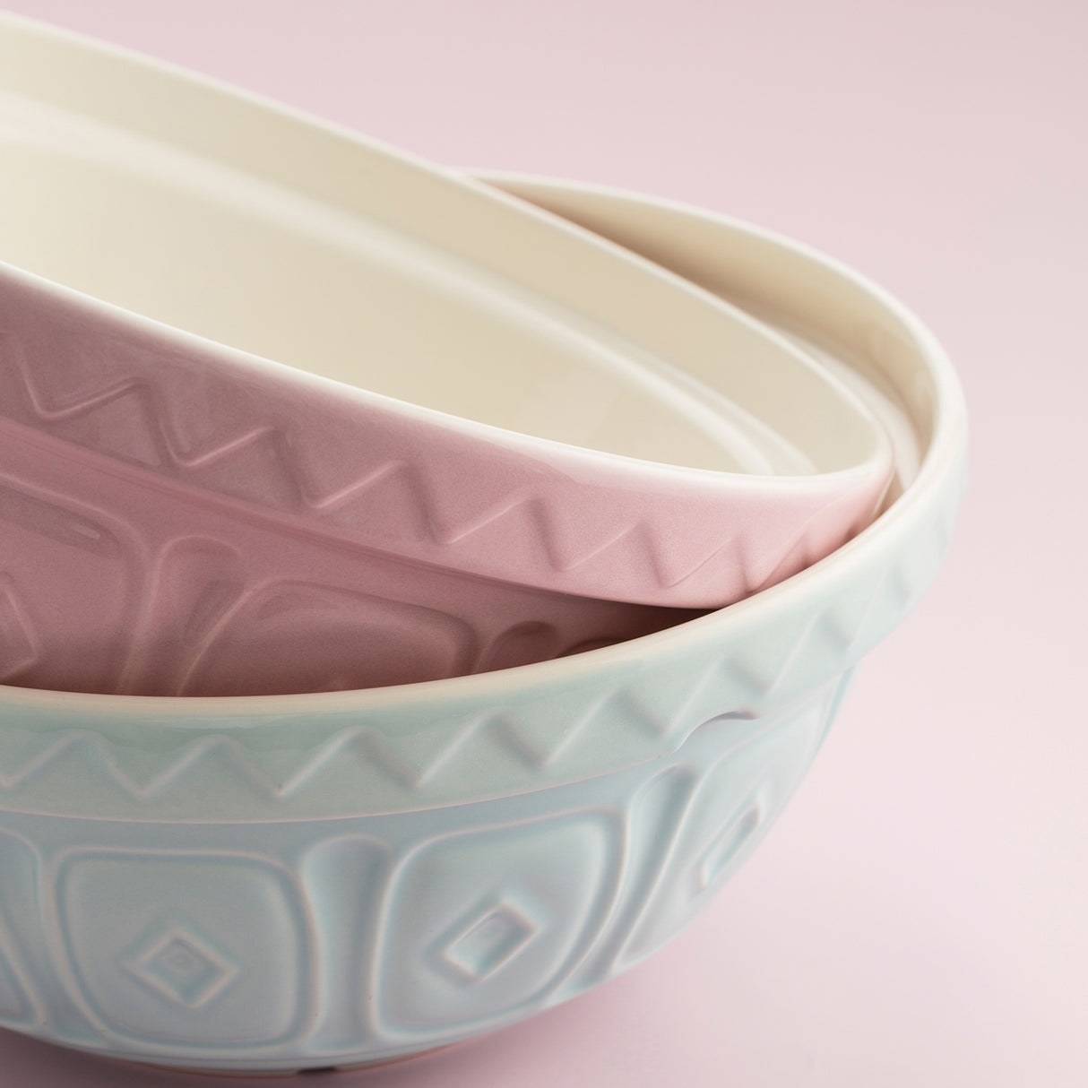 Rührschüssel von Mason Cash in Pink, langlebige Mischschüssel aus Keramik für Back- und Kochrezepte