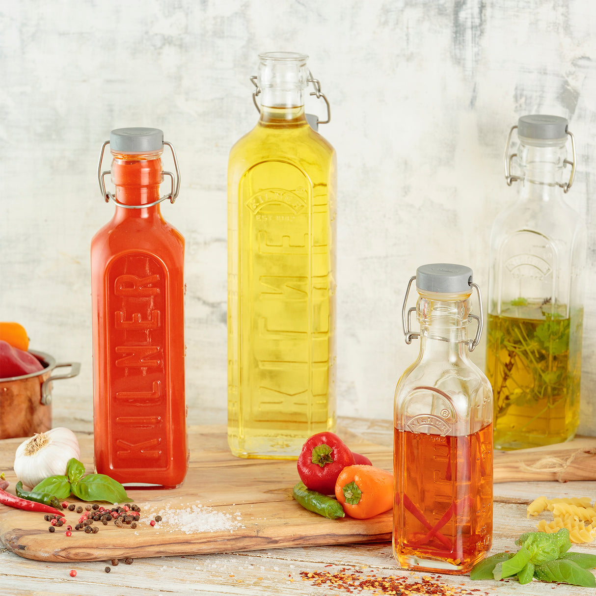 KILNER Einkochflasche Clip Square, klare Glasflasche mit 600 ml Fassungsvermögen, für Einmach- und Konservierungszwecke