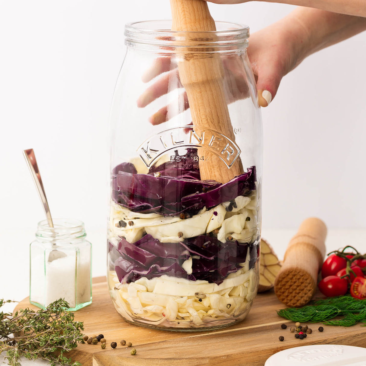 KILNER Fermentier-Stößel aus Holz, 24,5 cm, zum Pressen von Gemüse, Früchten und Sauerkraut in der Küche.