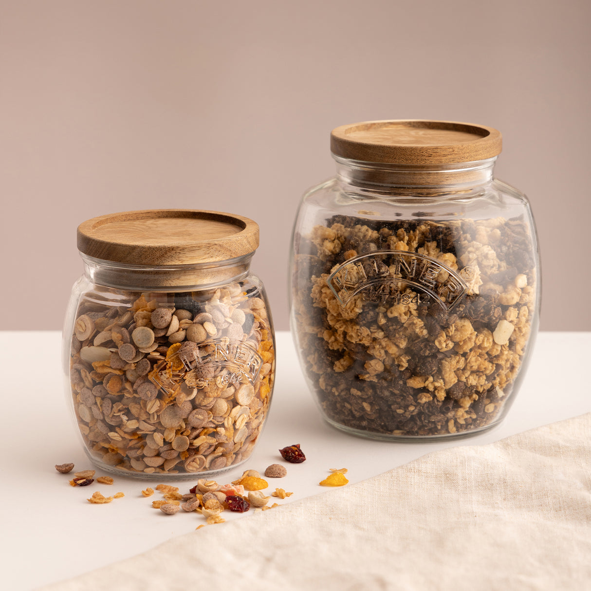 KILNER Vorratsglas, universell, transparent mit Schraubverschluss, ideal zur Aufbewahrung von Lebensmitteln, Küchenzubehör