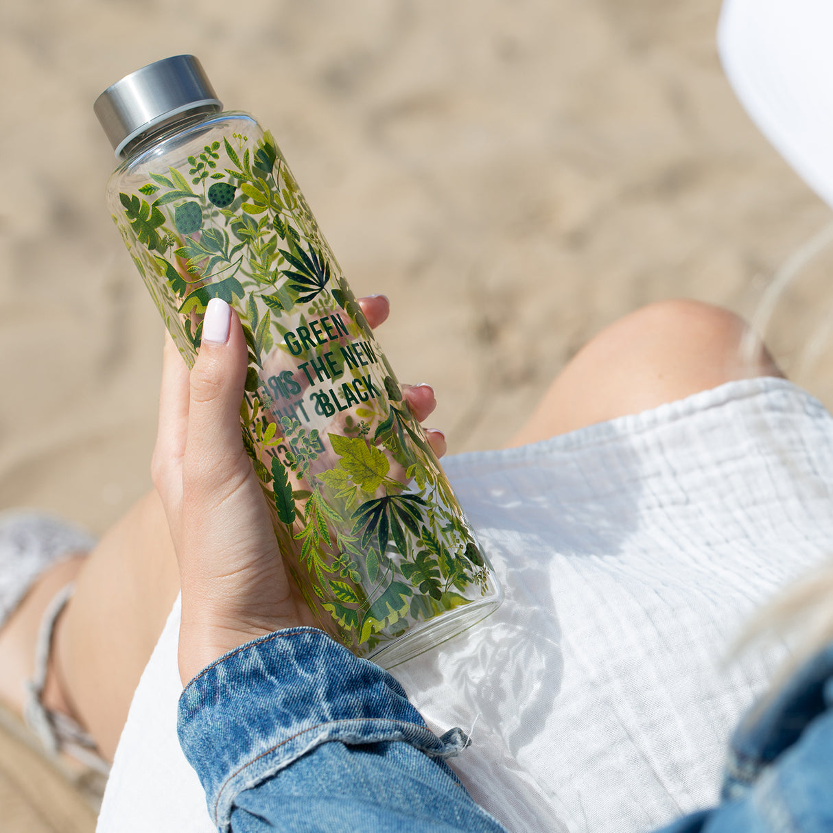 Glas-Trinkflasche PURE GREEN von Typhoon, 600 ml, mit grüner Schraubverschluss und transparentem Design.