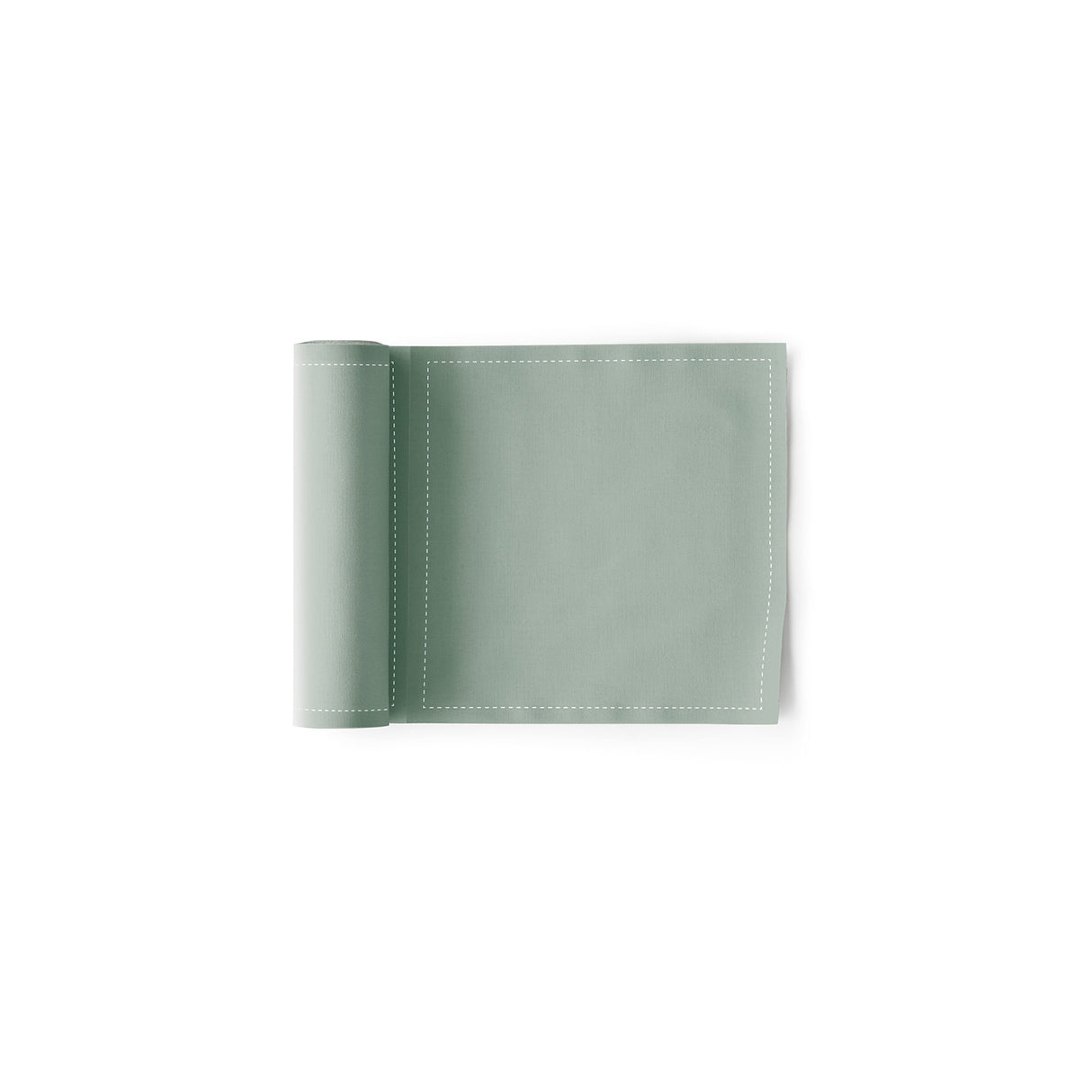 Water Green Servietten und Tischset von MY DRAP, natürliche Textur, in drei Varianten auf hellem Tisch.