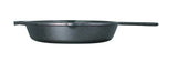 Schwarze Gusseiserne Pfanne von LODGE, CLASSIC-Serie, mit Griff und glatter Oberfläche, ideal für Kochen und Braten.