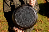 Gusseiserne Pfanne von LODGE, Buffalo-Design, 26 cm Durchmesser, robustes Kochgeschirr für vielseitige Küchenanwendungen