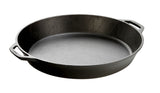 Schwarze Gusseiserne Pfanne von LODGE, Classic-Serie, robust und ofenfest für vielseitiges Kochen und Braten.