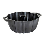 Schwarze LODGE Kuchenform aus langlebigem Metall für gleichmäßiges Backen von Kuchen und Aufläufen.
