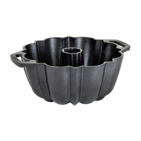 Schwarze LODGE Kuchenform aus langlebigem Metall für gleichmäßiges Backen von Kuchen und Aufläufen.