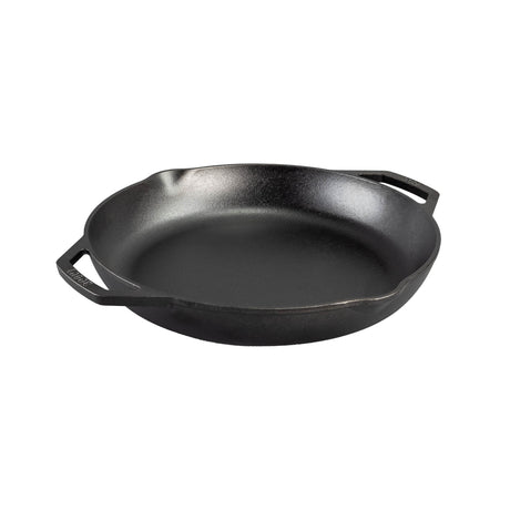 Gusseiserne Pfanne von Lodge mit Doppelgriff, robustes Kochgeschirr für vielseitiges Braten und Backen, schwarz, detailreiche Aufnahme