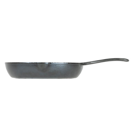 Schwarze Lodge Pfanne Black Lock, 18 cm, aus langlebigem Material, zeigt den Griff und die flache Kochfläche.