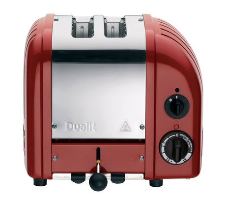 Dualit Toaster Newgen in Rot mit 2 Scheiben, modernes Design und Edelstahl-Details, sichtbar auf dem Bild.