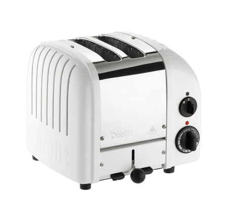 Weiße DUALIT Toaster NEWGEN mit 2 Scheiben, modernes Design, für knuspriges Toasten, auf einer Küchenarbeitsplatte.