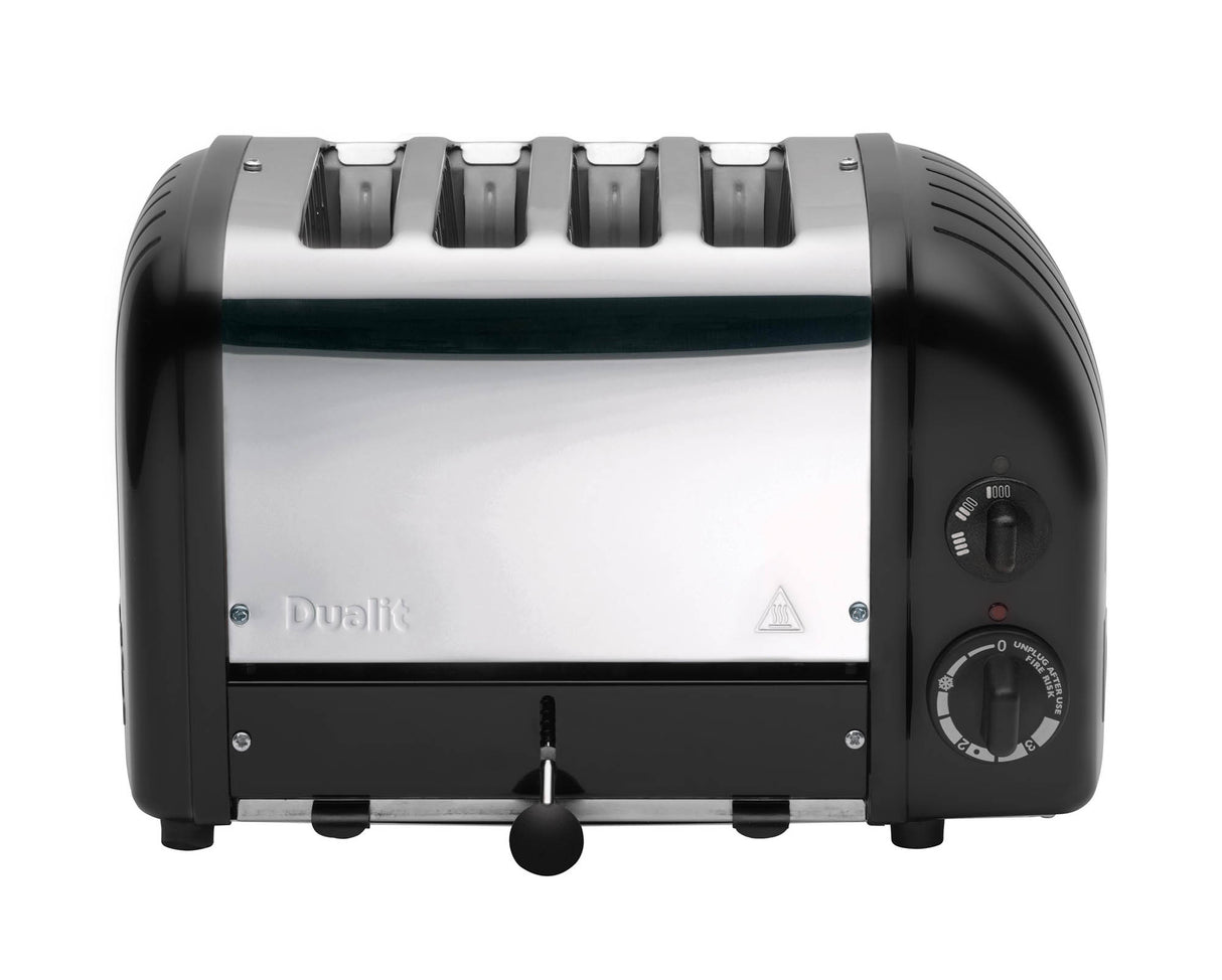 Schwarzer DUALIT Newgen Toaster mit Platz für 4 Brotscheiben, modernes Design, Blick auf die Toast-Schlitze.