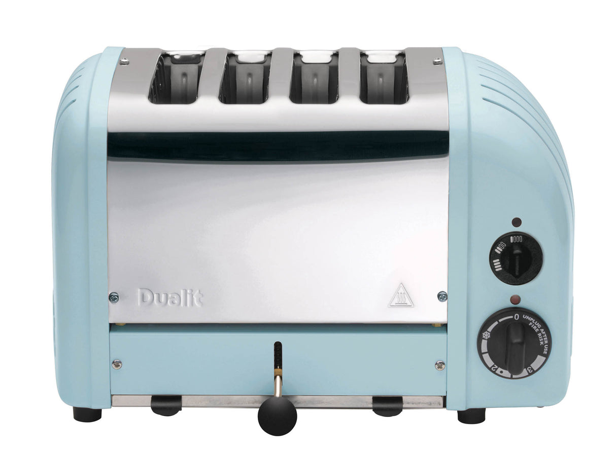 Heller blauer DUALIT Toaster NEWGEN mit vier Scheiben, modernes Design und Bedienelemente sichtbar.
