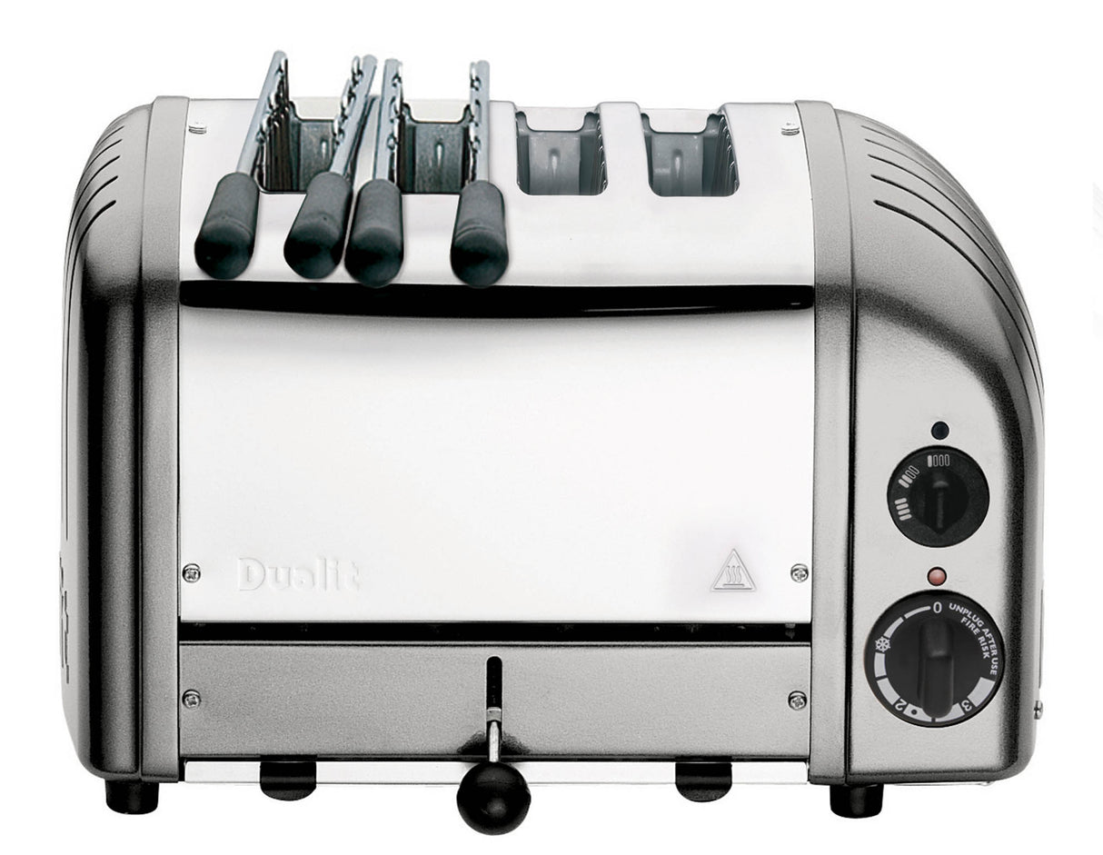 Dualit Toaster Newgen in Silber, metallic, mit vier Toastscheiben, modernes Design und praktische Toastfunktion.