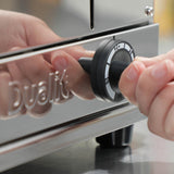 Schwarzer DUALIT Toaster für Gastronomie im Pop-up-Design, hochwertiges Gerät für knuspriges Toasten.