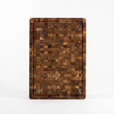 TEAKHAUS Teakholz-Schneid- und Hackblock, langlebiges Schneidebrett aus Teakholz mit glatter Oberfläche und robustem Design.