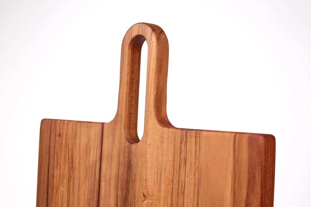Teakholz-Schneidebrett von TEAKHAUS, robustes BISTRO-Design aus hochwertigem Teakholz, ideal für Küchenarbeit.
