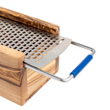 BÉRARD Parmesanreibe mit Box, 15 cm, aus Edelstahl, perfekt zum Reiben von Parmesan und Hartkäse in der Küche