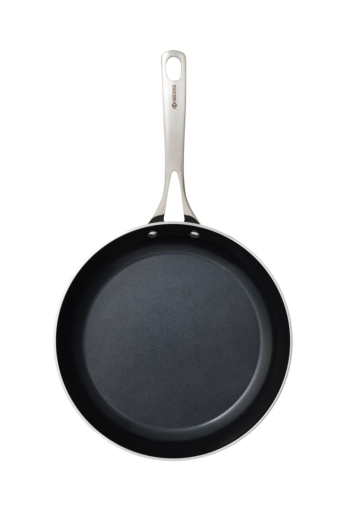 Schwarze KYOCERA Keramikpfanne aus Keramik mit schwarzem Griff, ideal für gesunde Kochmethoden und gleichmäßige Hitzeverteilung