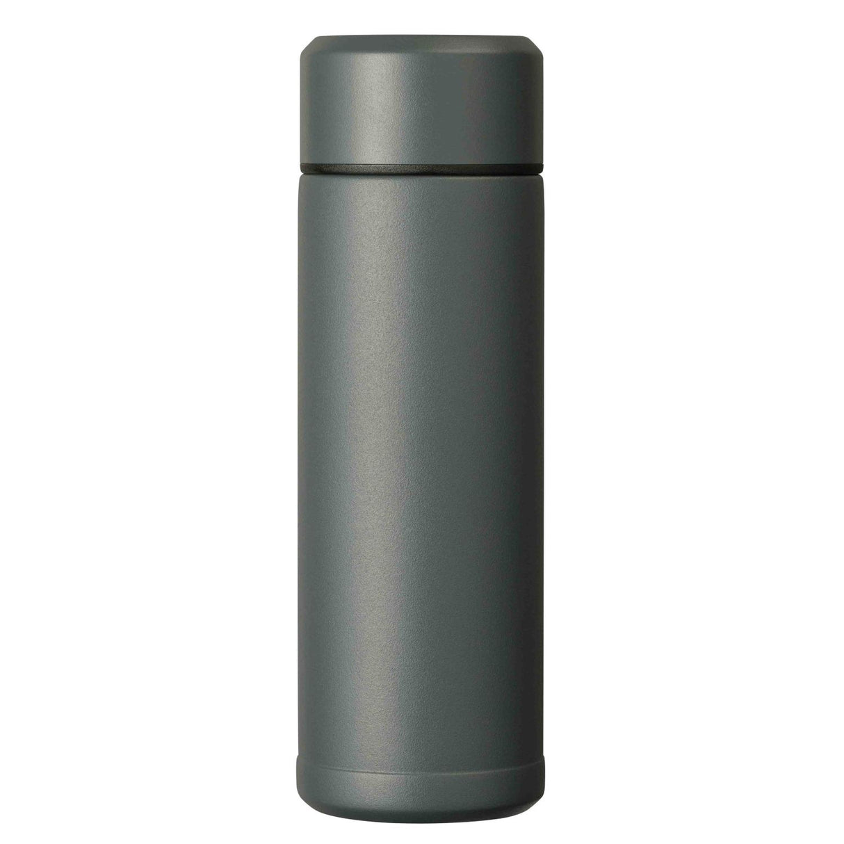 Graue KYOCERA Isolierflasche SLIM MUG mit schlankem Design und doppelter Isolierung für heiße und kalte Getränke.
