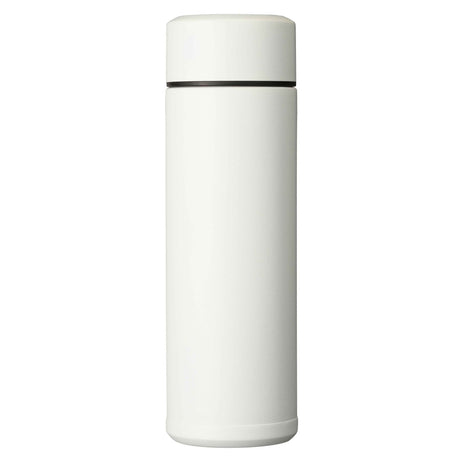 Weiße KYOCERA Isolierflasche Slim Mug aus Edelstahl, langlebig und isolierend, für heiße und kalte Getränke.