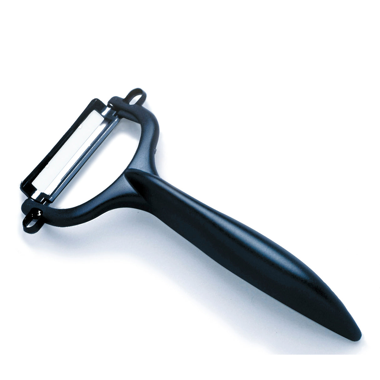 Grüner KYOCERA Schäler mit doppelseitigem Schliff, ideal zum Schälen und Schneiden von Obst und Gemüse.