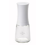 KYOCERA Keramik-Universalmühle, 16 cm mit schwarzem Gehäuse und Edelstahlmahlwerk für Gewürze und Kräuter.
