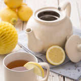 Cremefarbene Teekanne von PRICE & KENSINGTON aus Keramik, elegante Teekanne für den Haushalt, stilvoller Teezubehör.