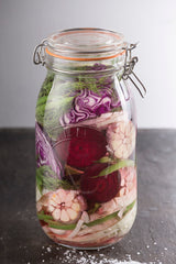Klare KILNER Einkochglas CLIP ROUND zum Einmachen und Aufbewahren von Lebensmitteln, robustes Glas mit Clipverschluss.