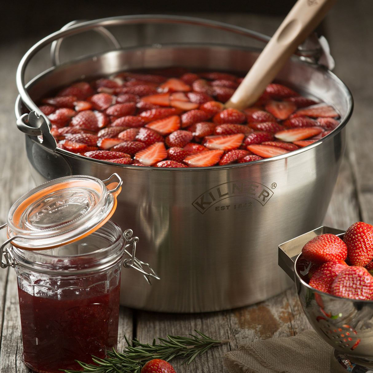 KILNER Einkochtopf aus Edelstahl, 8 Liter, mit Deckel und Griffen für das Einkochen und Konservieren von Lebensmitteln