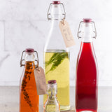 KILNER Einkochflasche CLIP SQUARE, klare Glasflasche für Konservierung und Aufbewahrung, mit Metallverschluss.