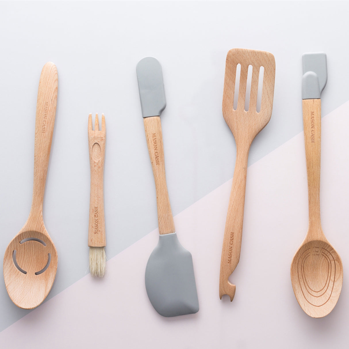 MASON CASH 2-in-1 Kochlöffel mit Eiertrenner, langlebiges Küchenwerkzeug, Edelstahl, praktische Kombination für Kochen und Eier trennen
