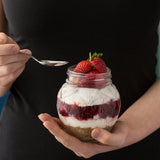Transparenter KILNER Marmeladenglas mit Schraubverschluss, ideal für Eingemachtes und Konfitüren.