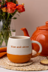 Orangene P & K Tasse mit "Rise and Shine" Aufdruck, Keramik, ideal für Kaffee oder Tee, dekoratives Küchenaccessoire