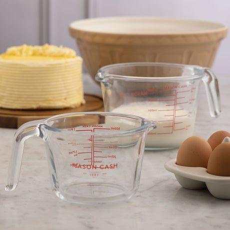 Transparenter MASON CASH Messbecher, Classic-Design, klare Kunststoffausführung, für präzises Abmessen in der Küche
