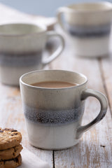 Mason Cash Reactive Fade Tasse, 400ml mit buntem, einzigartigem Farbverlauf und modernem Design, aus Keramik gefertigt.