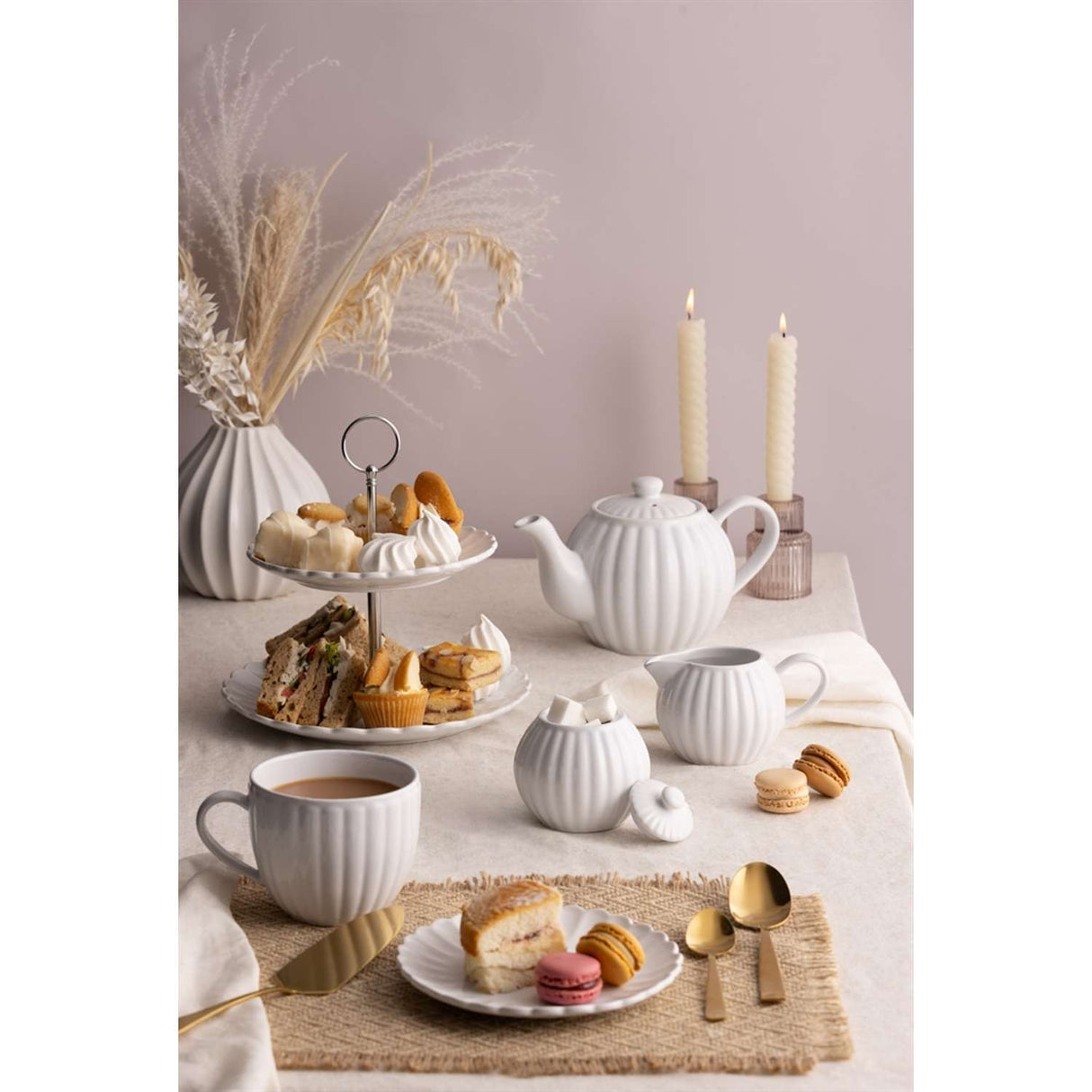 Blaue Luxus-Tasse von PRICE & KENSINGTON mit 460 ml Fassungsvermögen, elegante Kaffeetasse aus Keramik.