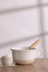 Beige Rührschüssel von Mason Cash, Rustic Charm Serie, 20 cm Durchmesser, aus Keramik für Backen und Kochen.