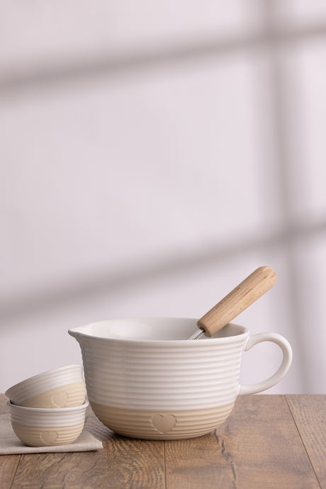 Beige Rührschüssel von Mason Cash, Rustic Charm Serie, 20 cm Durchmesser, aus Keramik für Backen und Kochen.