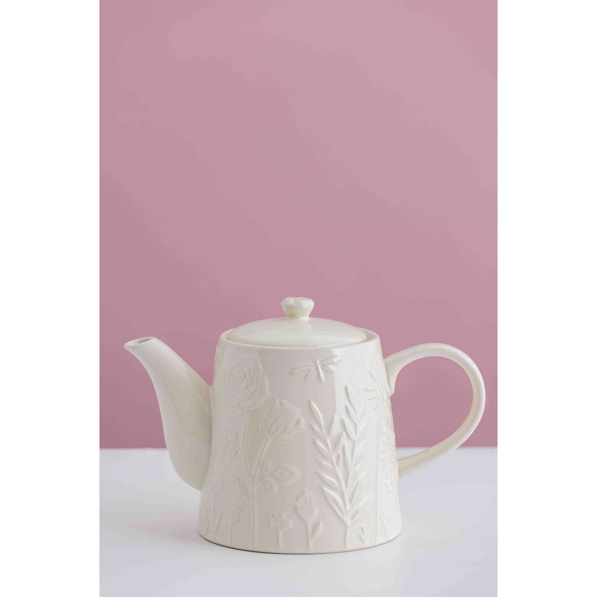 Weiße Mason Cash Teekanne "In the Meadow" mit zwei Tassen, elegante Teekanne im Landhausstil, detailreiche Blumenmuster