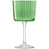 Set of four LSA Weinglas GEMS wine glasses in smaragd green glass, showcasing elegant design and clarity.