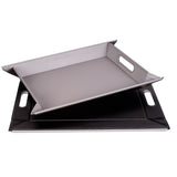 Wendetablett von Freeform, 2in1 Tablett und Tischset Duo, großes, graues und schwarzes, wendbares Tablett auf einer Oberfläche
