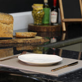 FREEFORM Platzset DUO in Taupe und Weiß, rechteckiges Tischset aus Stoff, modernes Design